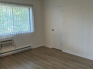 23 Kennedy Dr, Bridgeport, CT 06606