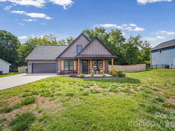 27698 Taylor Ln, Albemarle, NC 28001