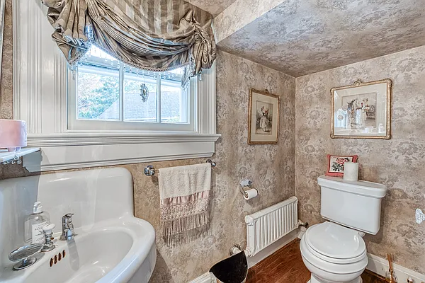 Sold by Century 21 American Homes | media 23