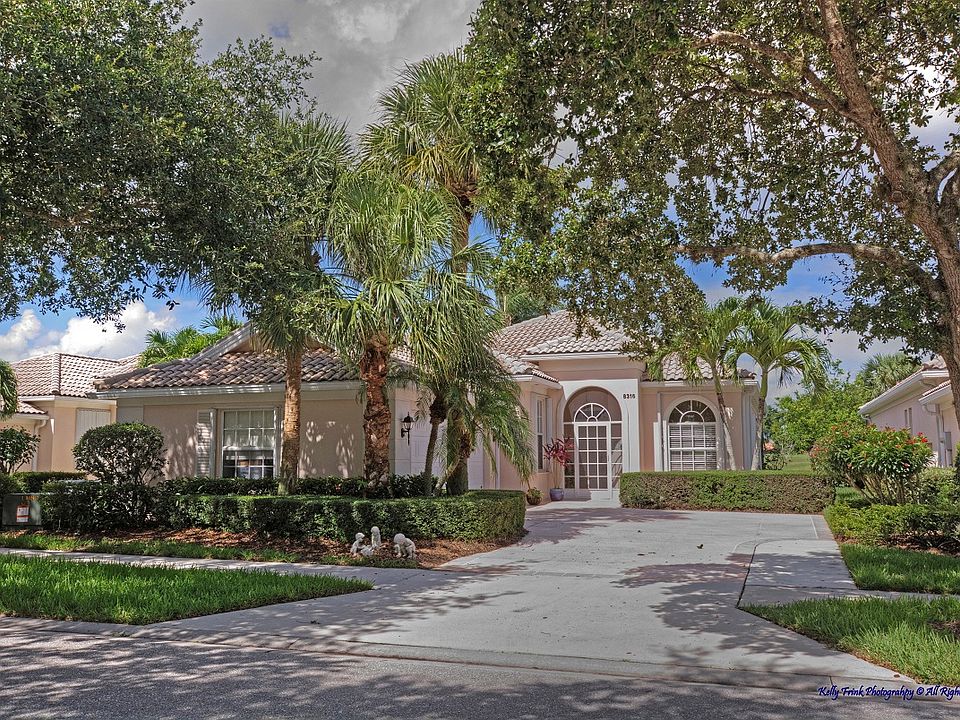 1st image of 8316 SE Palm Hammock Ln