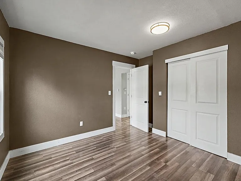 14917 W Thorne Ln SW — Photo 12