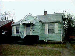 1st image of 711 Coralie Ave