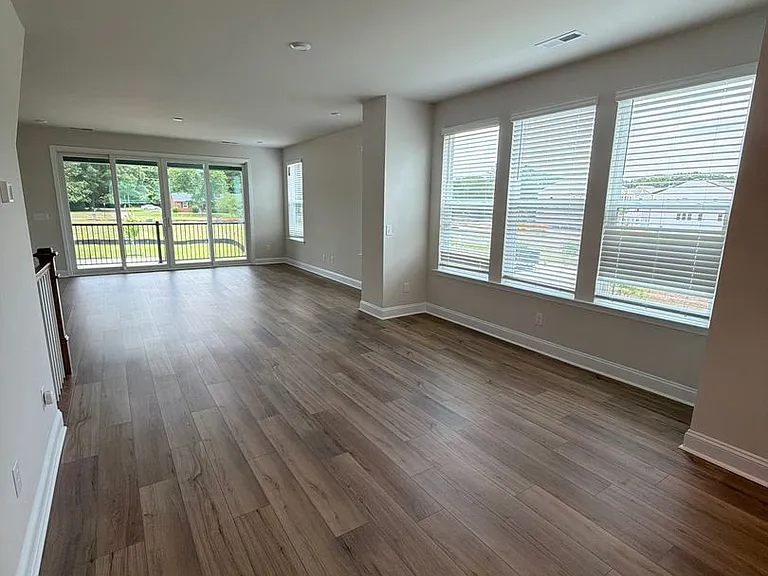 4623 Swan Meadow Ln — Photo 7