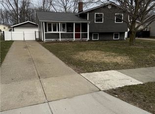 36945 Shoreham Dr, Eastlake, OH 44095