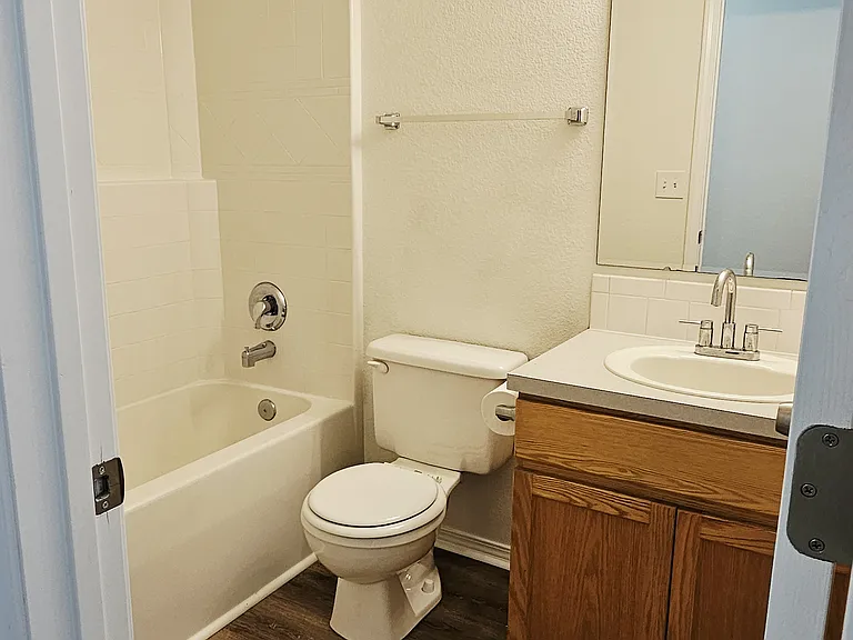 649 N Celeste Ave — Photo 11