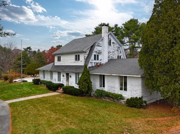 210A Augusta Road, Topsham, ME 04086