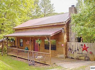 1556 Sky View Dr, Sevierville, TN 37876