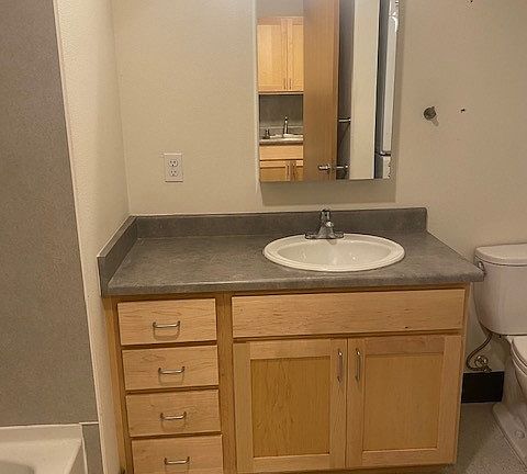 4th image of 1216 Martin Luther King Jr Way APT 101