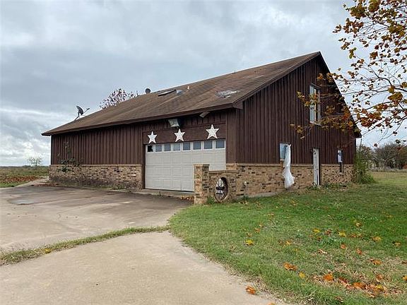 2nd image of 8820 Skyline Dr