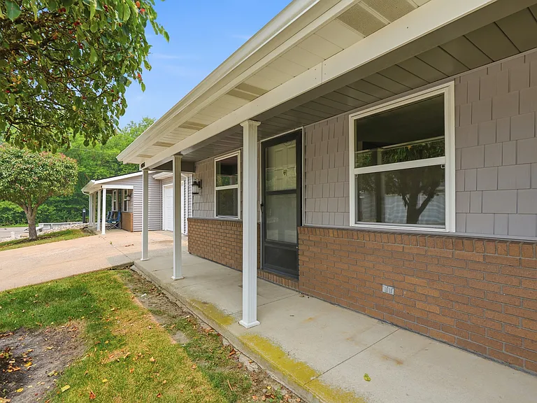 1496 E Kammerer Rd — Photo 18