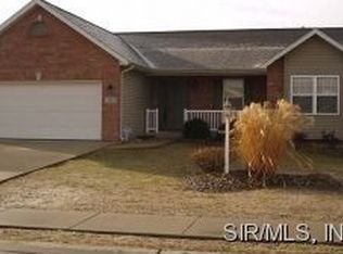 124 Westmoreland Dr, Bethalto, IL 62010