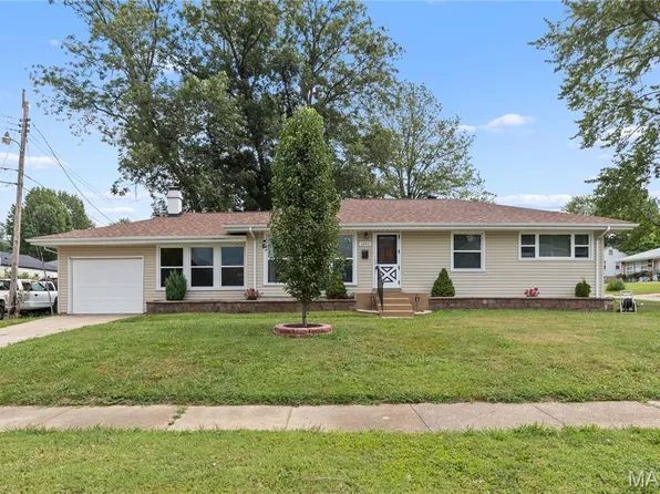 3442 Saint Donald Ln, Saint Ann, MO 63074