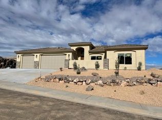1898 W Andesite Dr W, Hurricane, UT 84737