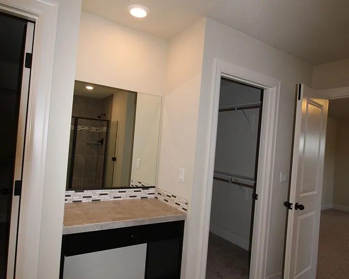 2317 NW 41st Ave — Photo 29