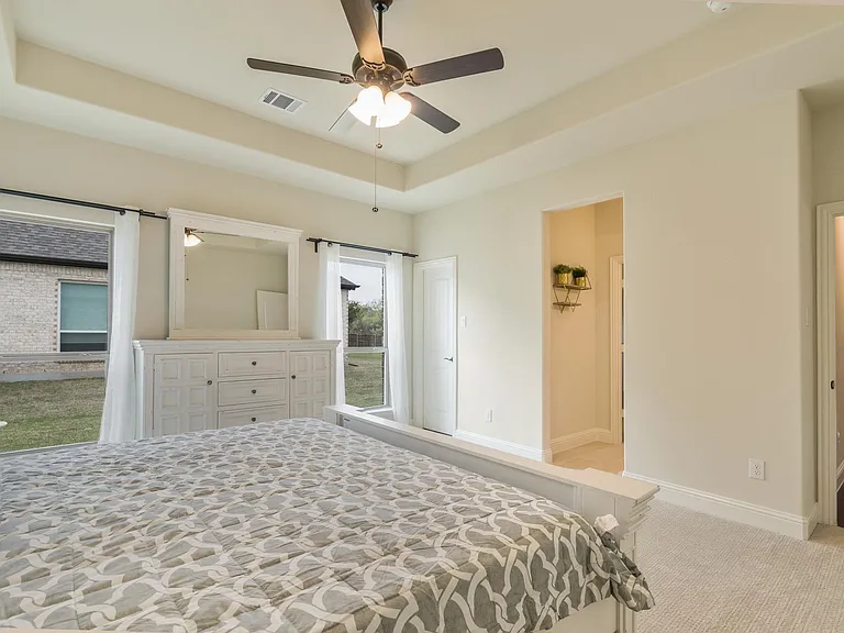 612 Ambergate Dr — Photo 29