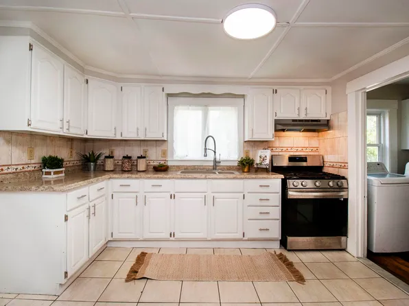 16 Prince Street, Concord, NH 03301