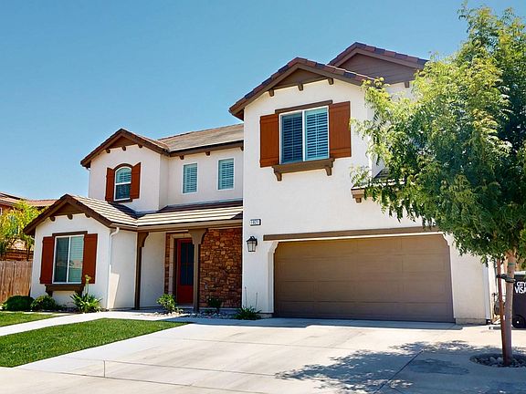 4th image of 1821 W Corvina Avenue