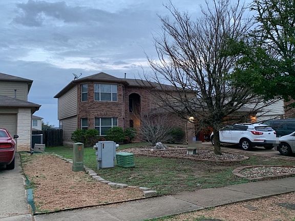 3rd image of 468 Camelia Pkwy