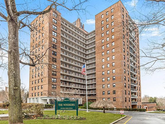 2nd image of 4705 Henry Hudson Pkwy #6F