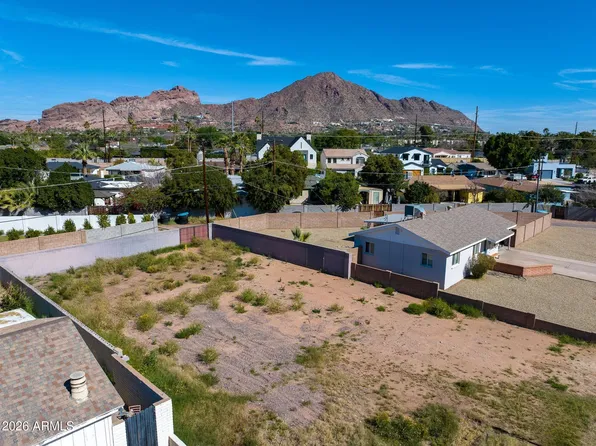 4512 E TURNEY Avenue #129, Phoenix, AZ 85018