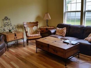 8445 Country Meadows Dr, Indianapolis, IN