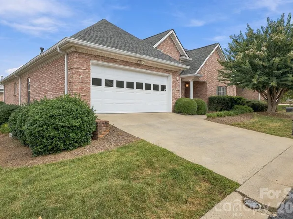 3131 9th Street Dr NE Unit 26, Hickory, NC 28601