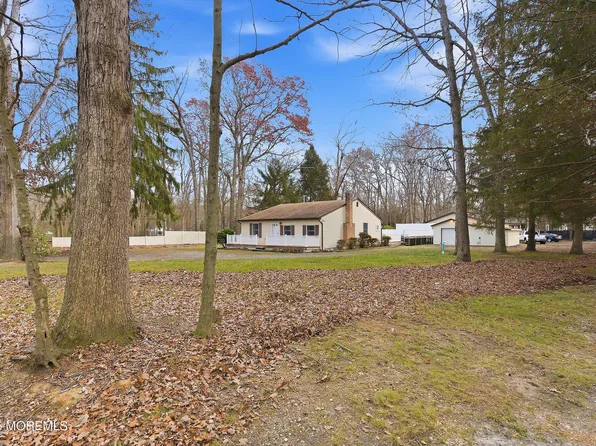 342 Colts Neck Road, Farmingdale, NJ 07727