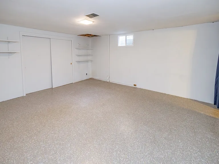 2900 S Jay St — Photo 22