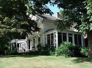 30 Terre Mar Dr, North Kingstown, RI 02852