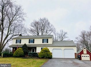 805 E Creamery Rd, Perkasie, PA 18944