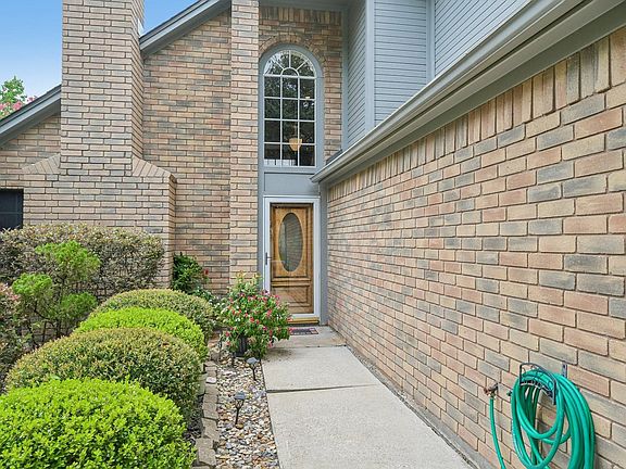 4th image of 4758 Oakmont Court