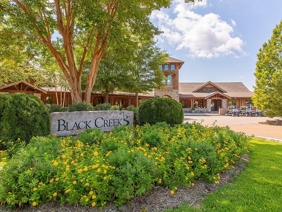 2nd image of 5134 Ravinia Ln #1436