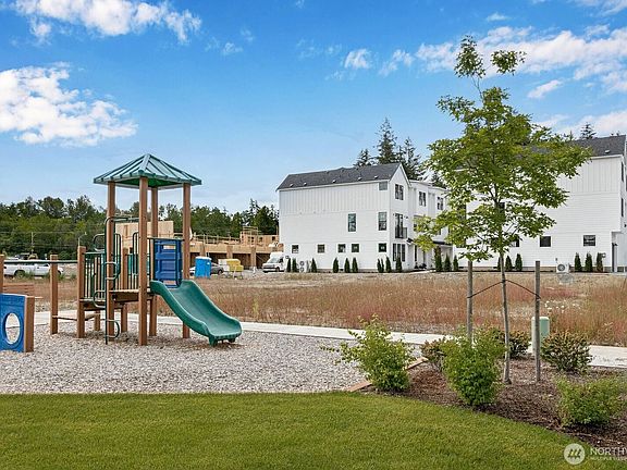 5th image of 12073 127th Avenue E #53