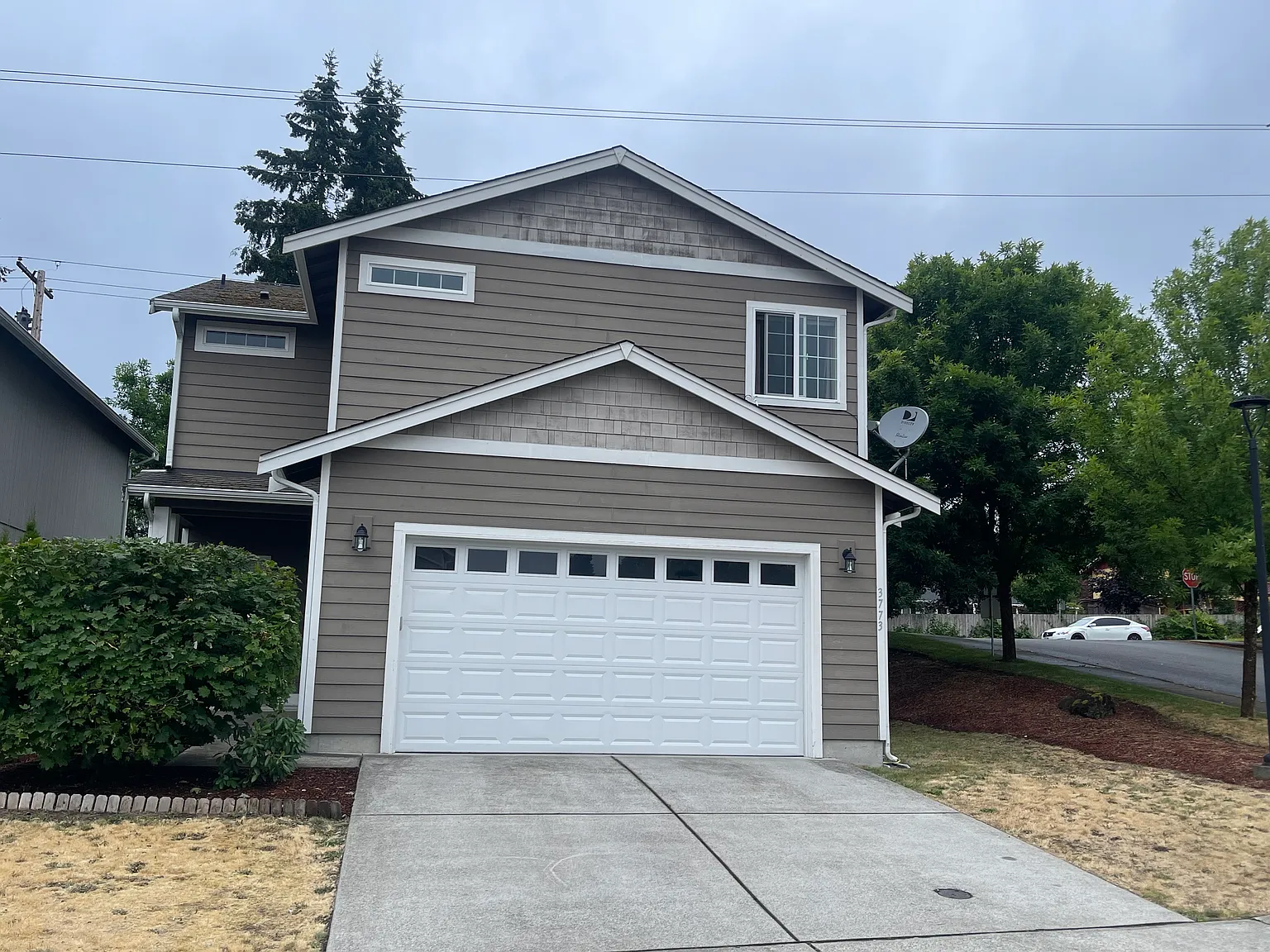 4 bed, 2.5 bath, 1702 sqft, $2,800 — Photo 1