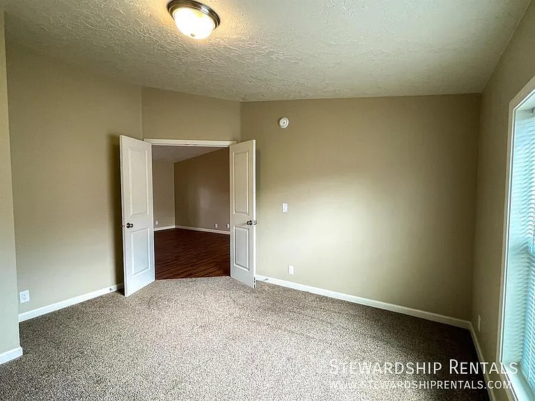 1313 Bramblewood Ln — Photo 16