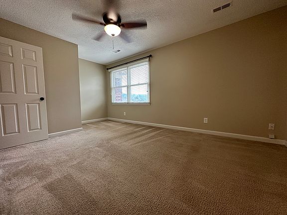 4th image of 129 Durwood Rd Unit G
