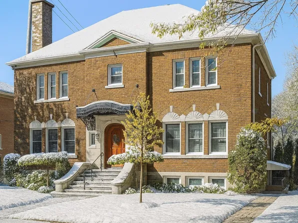 219 Maplewood Ave, Montraal, QC H2V 2M9