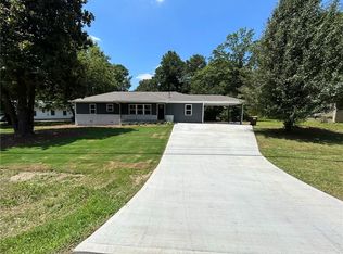 2666 Sandtown Rd SW, Marietta, GA 30060