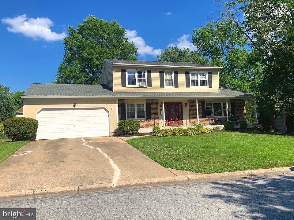 1st image of 119 W Seneca Dr