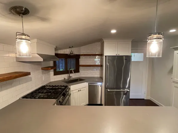 301 Alameda De Las Pulgas, Belmont, CA 94002