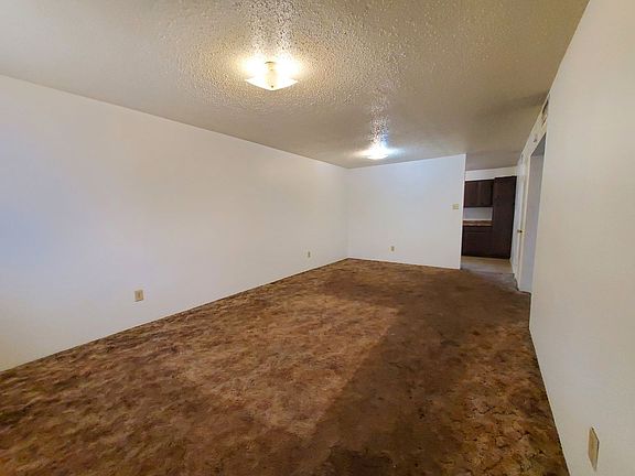 4th image of 690 Adams St #2B-1BA-878SQFT