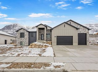 728 E Mountain Rd N, North Ogden, UT 84414
