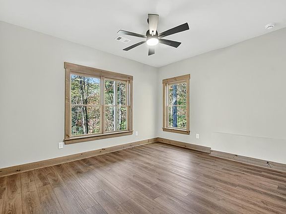 39th image of 382 Pocaset Dr