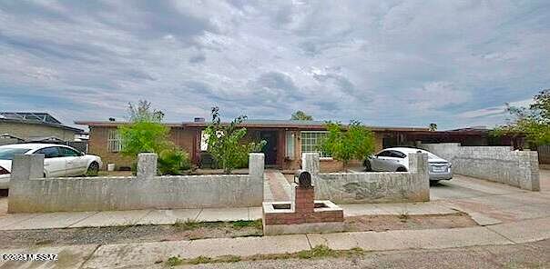 1st image of 1462 E El Atajo