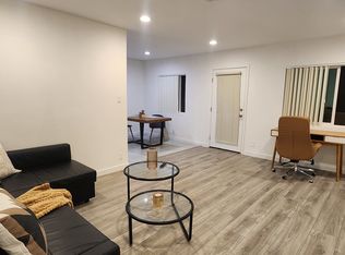 17956 Schoenborn St #5, Northridge, CA 91325