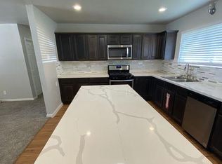 10 Ferguson St, Baytown, TX 77520