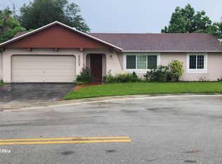 6802 SW 34th Ct, Hollywood, FL 33023