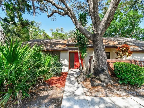 2953 Yucca Ct, Palm Harbor, FL 34684