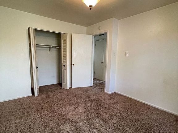 4th image of 62 Glenroyal Dr #8