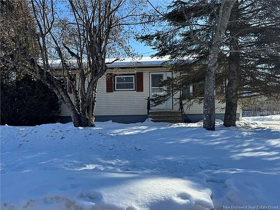 3rd image of 6 Hatch St